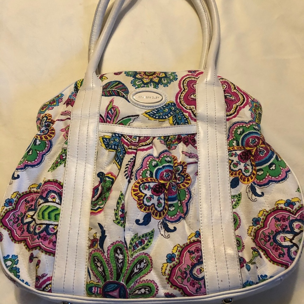 While Vera Bradley Purse with mini wallet
